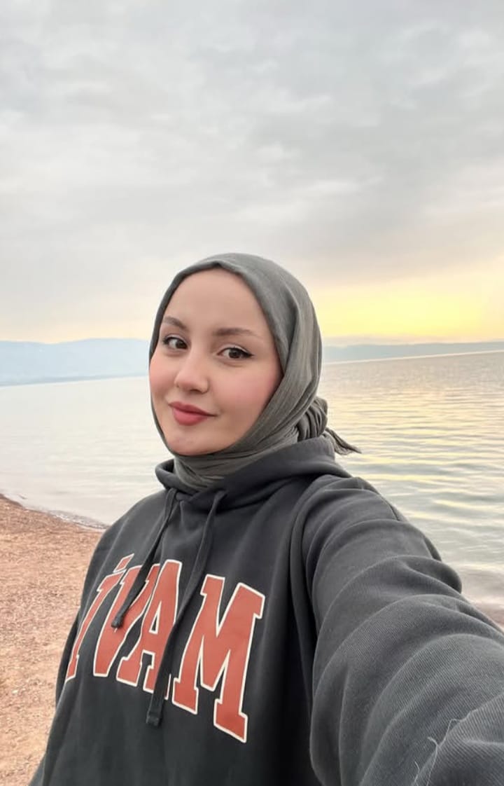 Çömlekçi Lüks Bayan Escort Bayan Oya