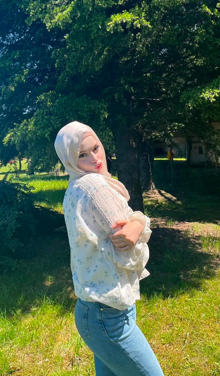 Esentepe Bekar Bayan Escort Beril