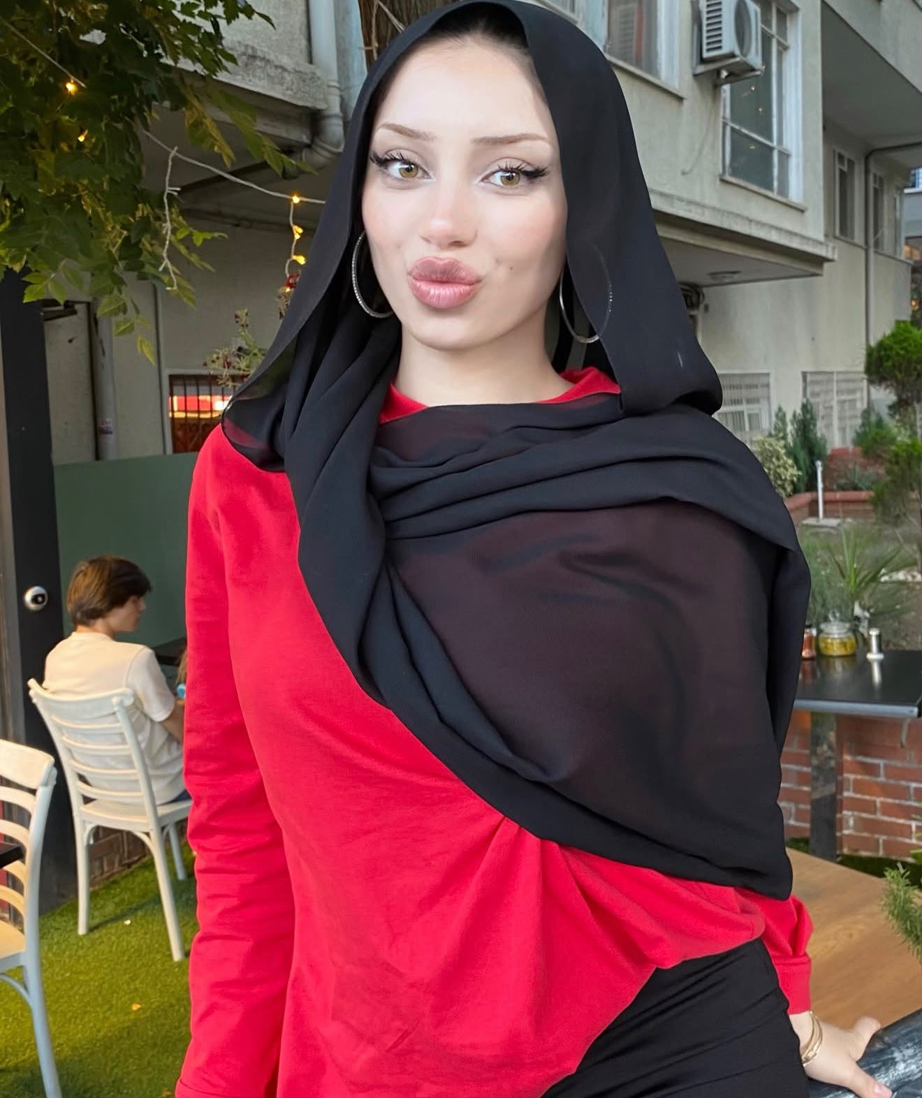 Kışla Türbanlı Bayan Escort Bengü